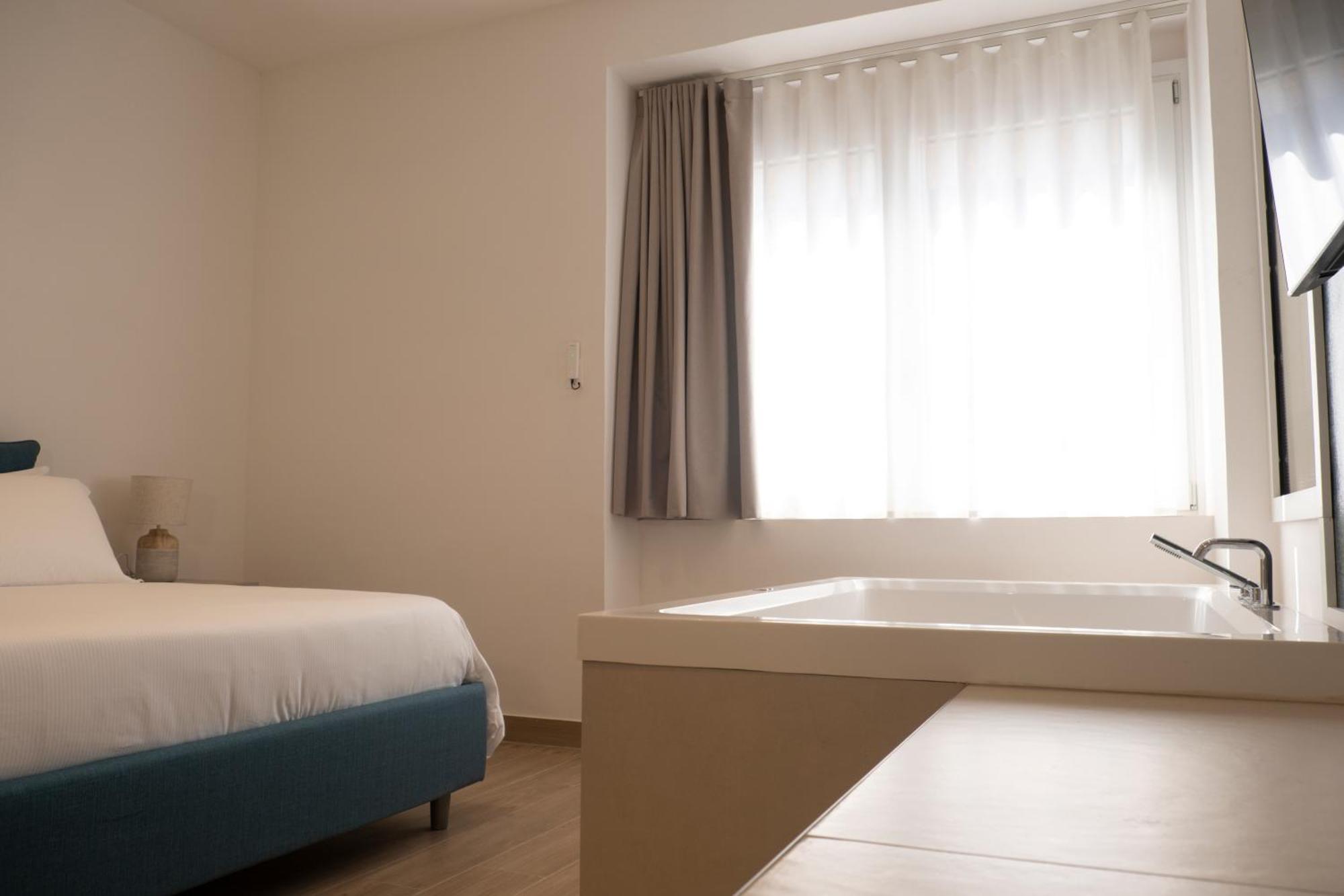 Monumental Luxury Rooms Caserta Dış mekan fotoğraf
