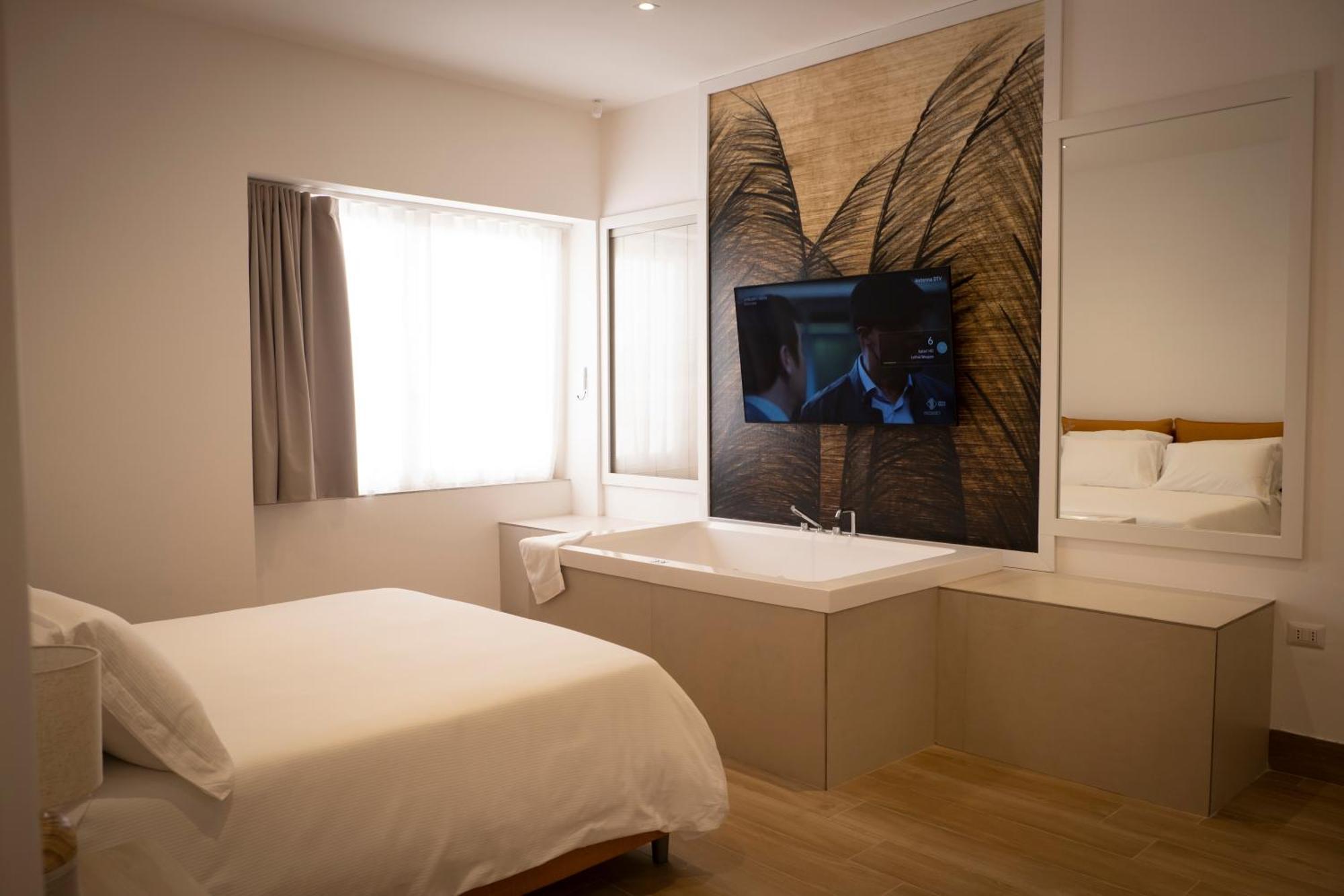 Monumental Luxury Rooms Caserta Dış mekan fotoğraf